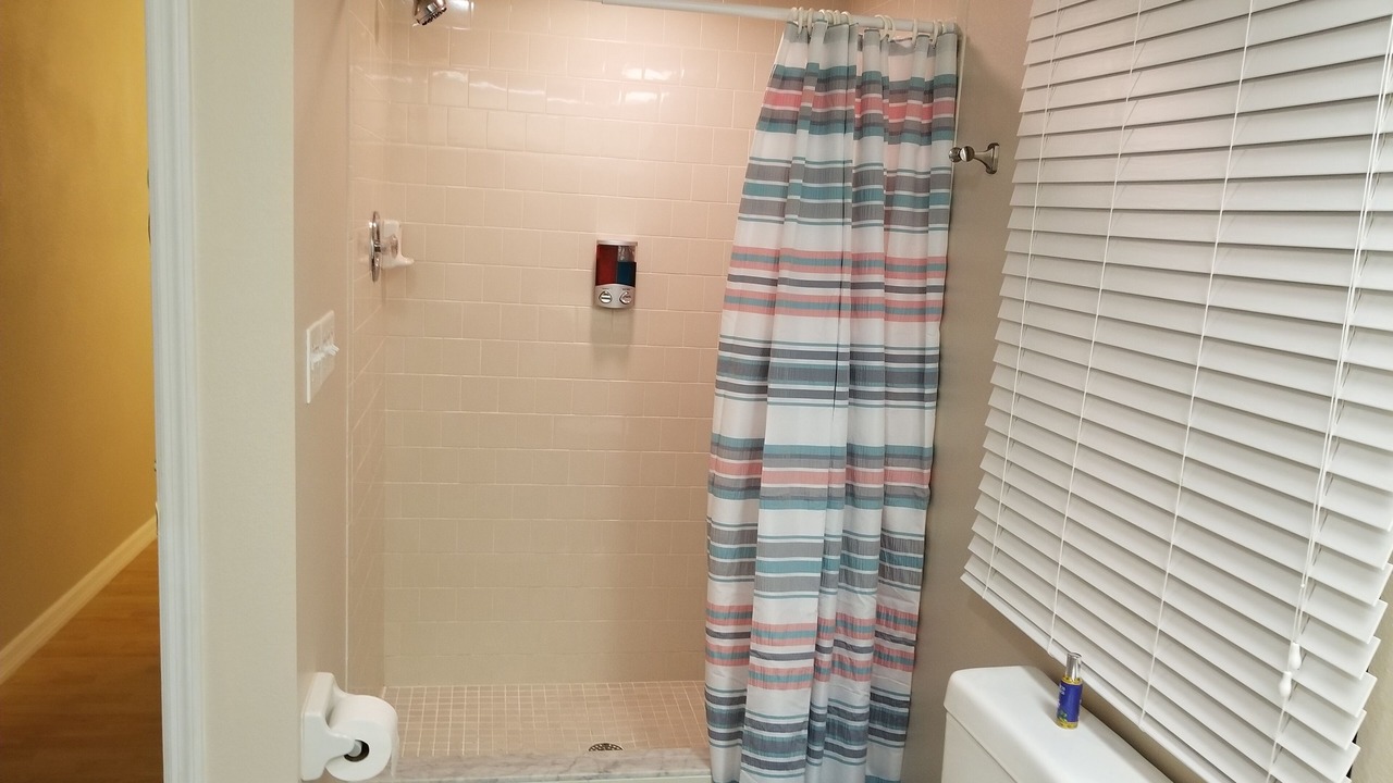 Photo of Bathroom in Englewood East