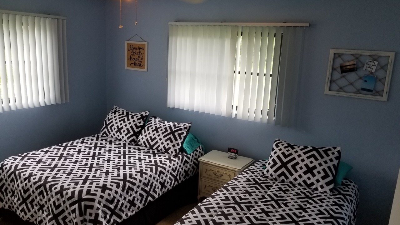 Photo of Bedroom in Englewood East