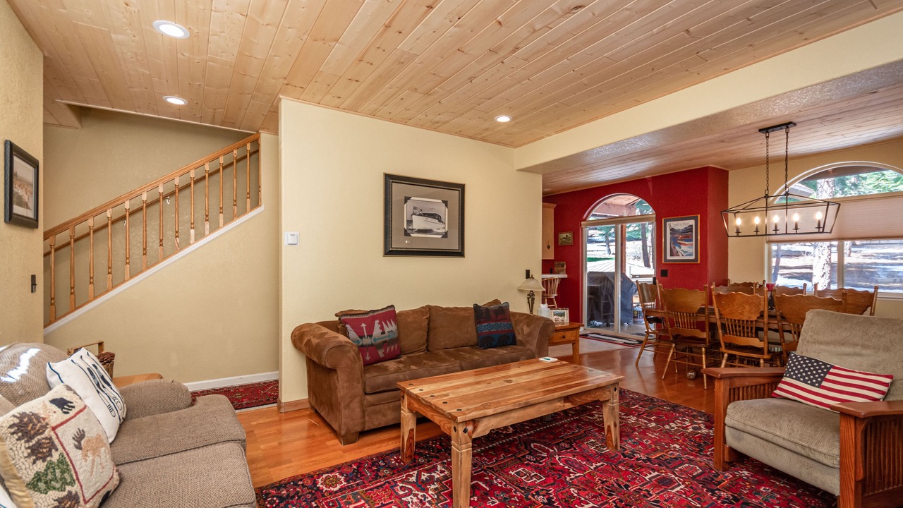 Photo of Livingroom in Carnelian Bay