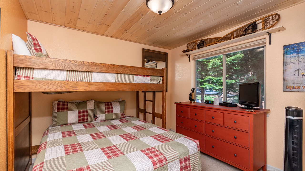 Photo of Bedroom in Carnelian Bay