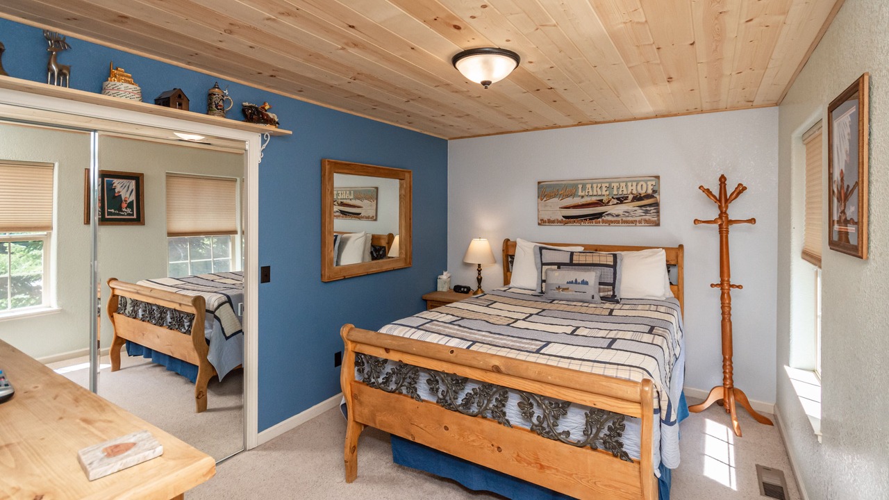 Photo of Bedroom in Carnelian Bay