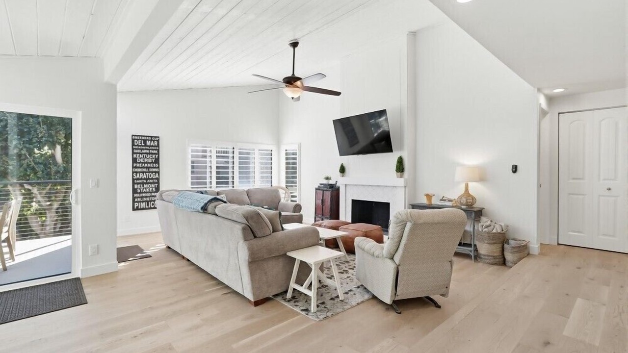 Photo of Livingroom in Solana Beach