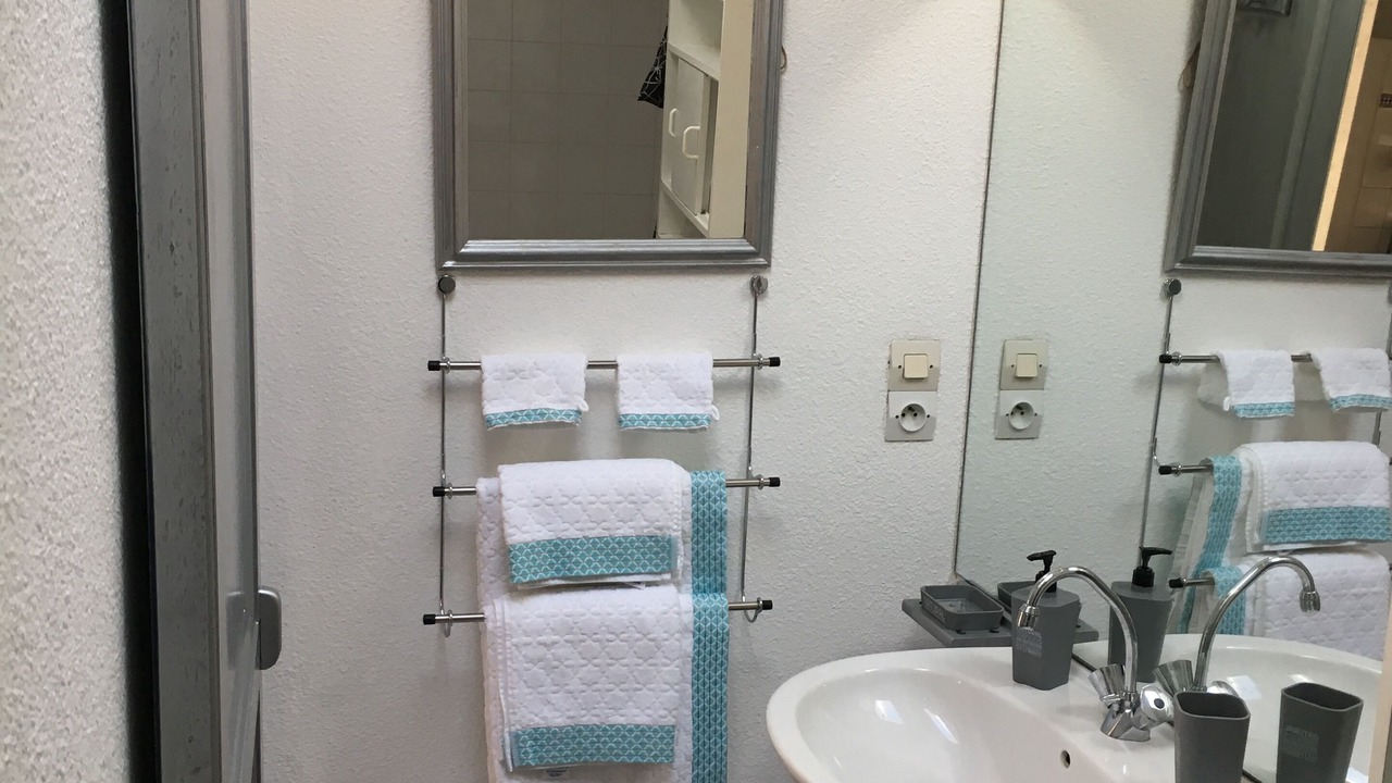 Photo of Bathroom in Pezens