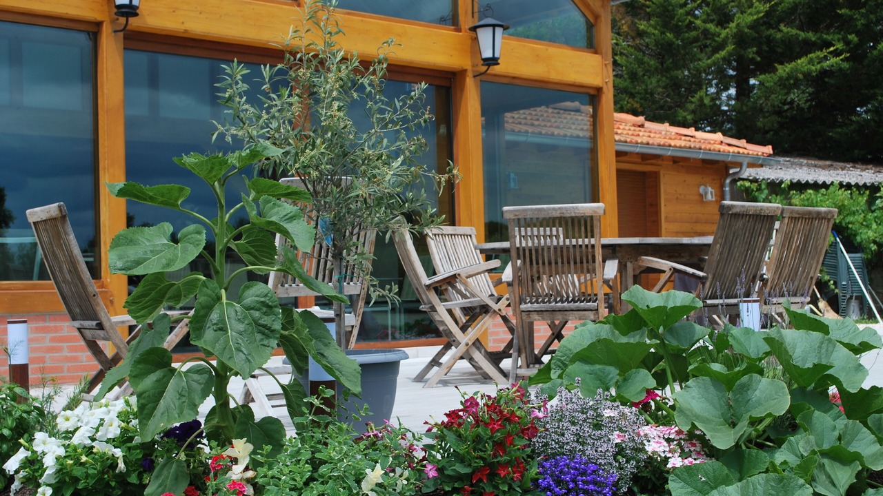 Photo of Patio Balcony in Jouy-le-Potier