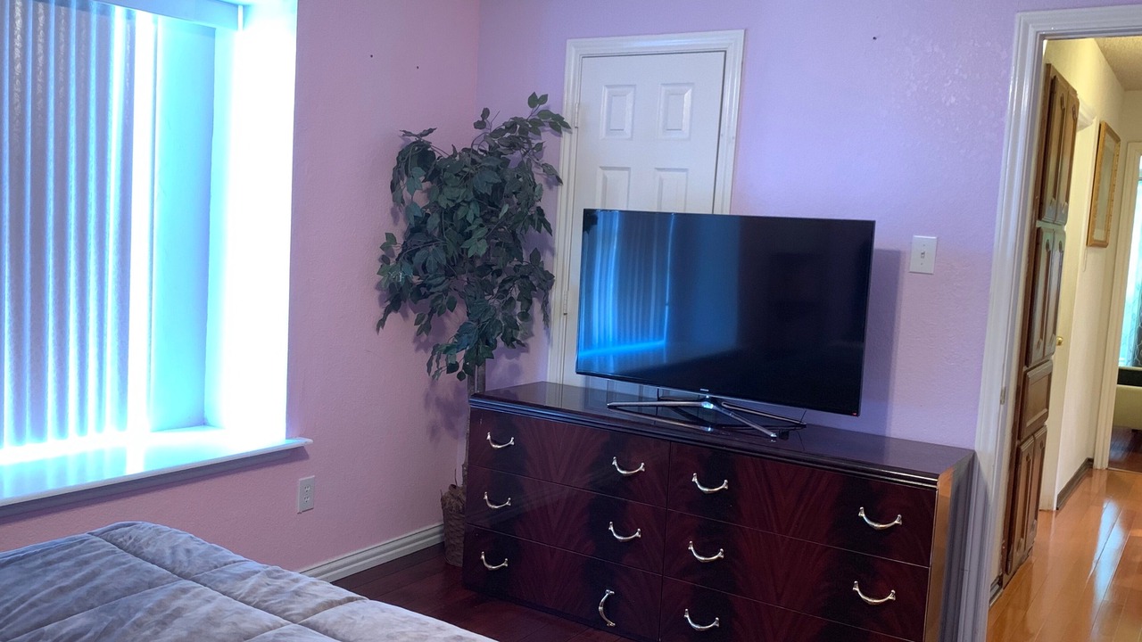 Photo of Bedroom in Haltom City