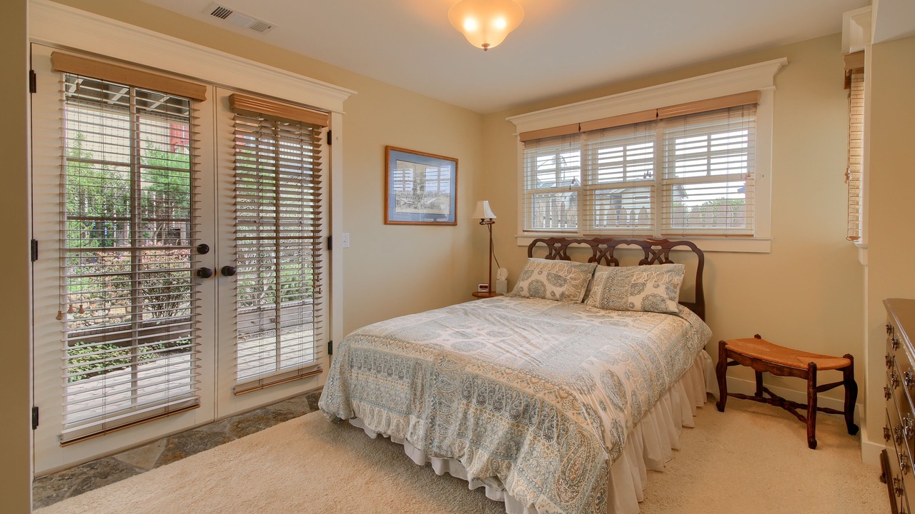 Photo of Bedroom in Marine Terrace