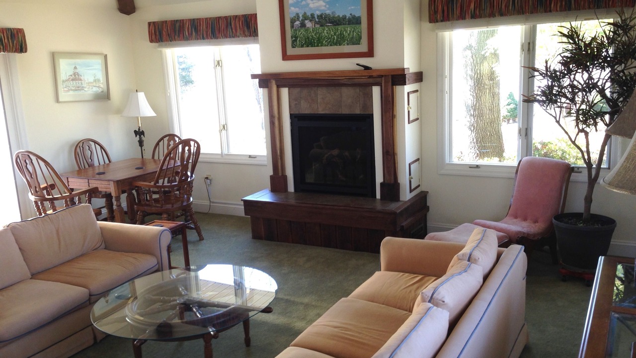 Photo of Livingroom in Uniontown