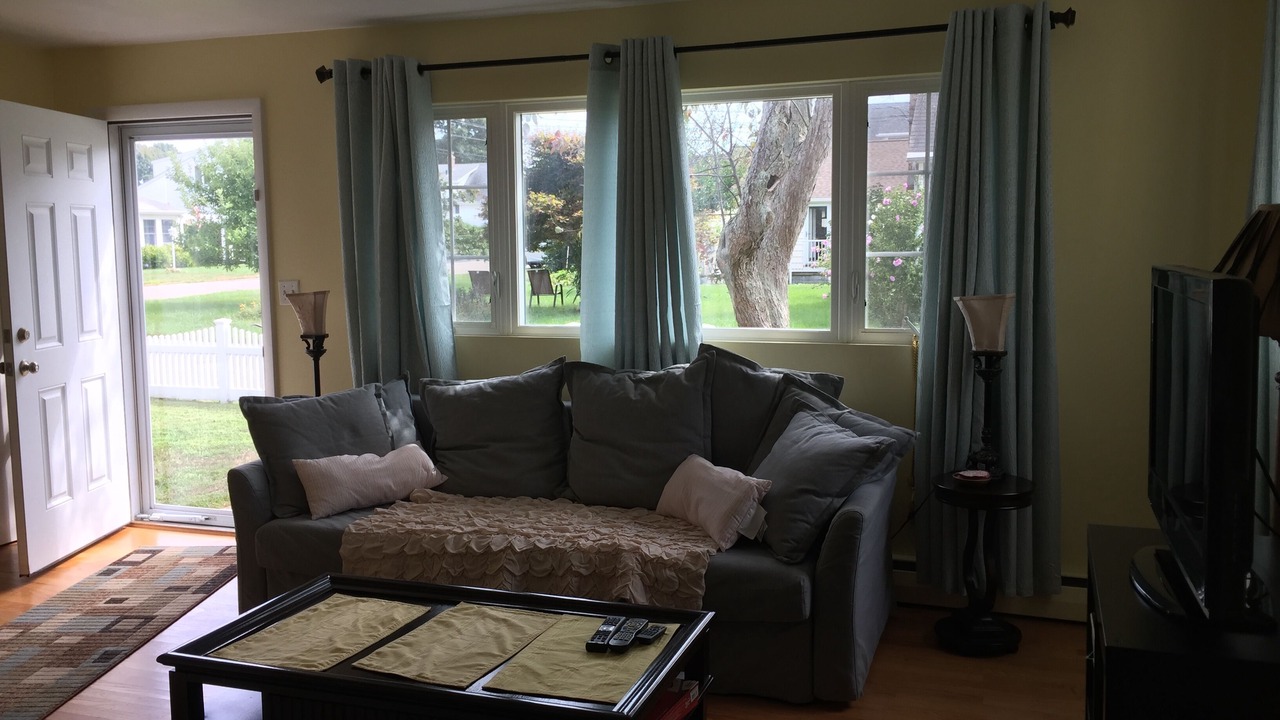Photo of Livingroom in Old Saybrook