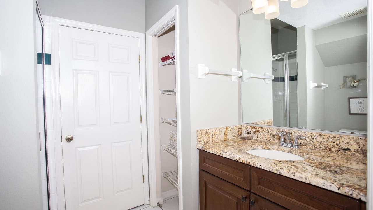 Photo of Bathroom in Sunset Lakes