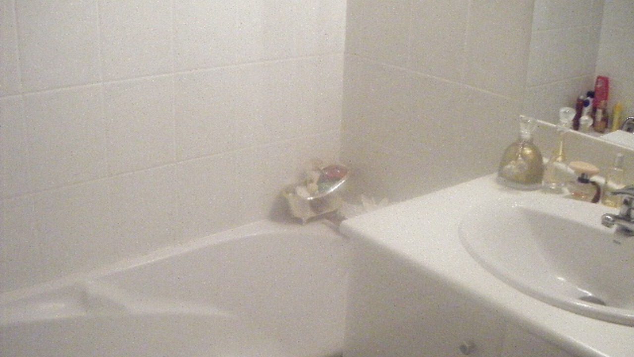 Photo of Bathroom in Leguevin