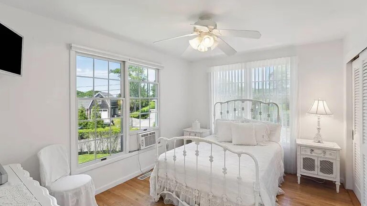Photo of Bedroom in Northwest Harbor