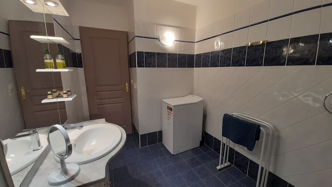 Photo of Bathroom in Propriano