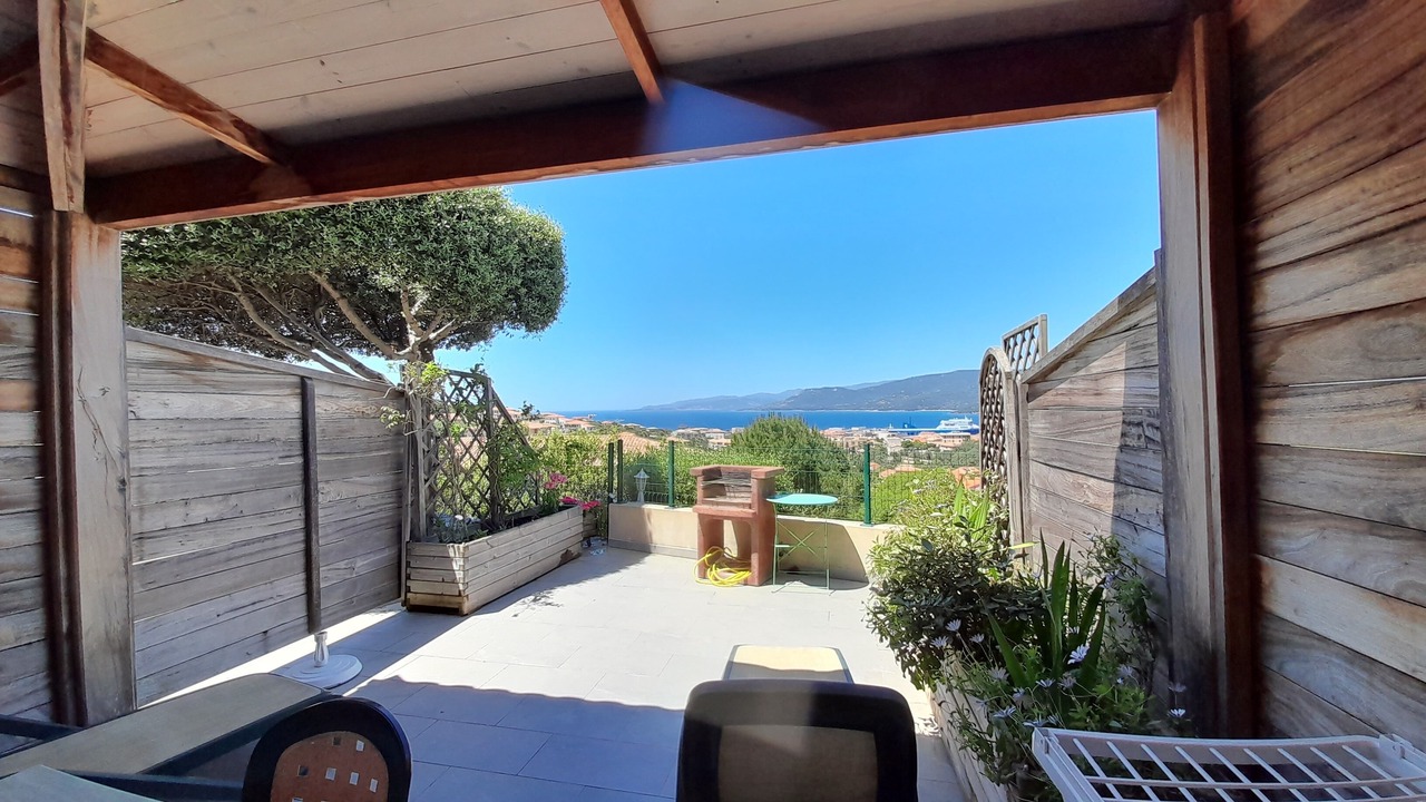 Photo of Patio Balcony in Propriano