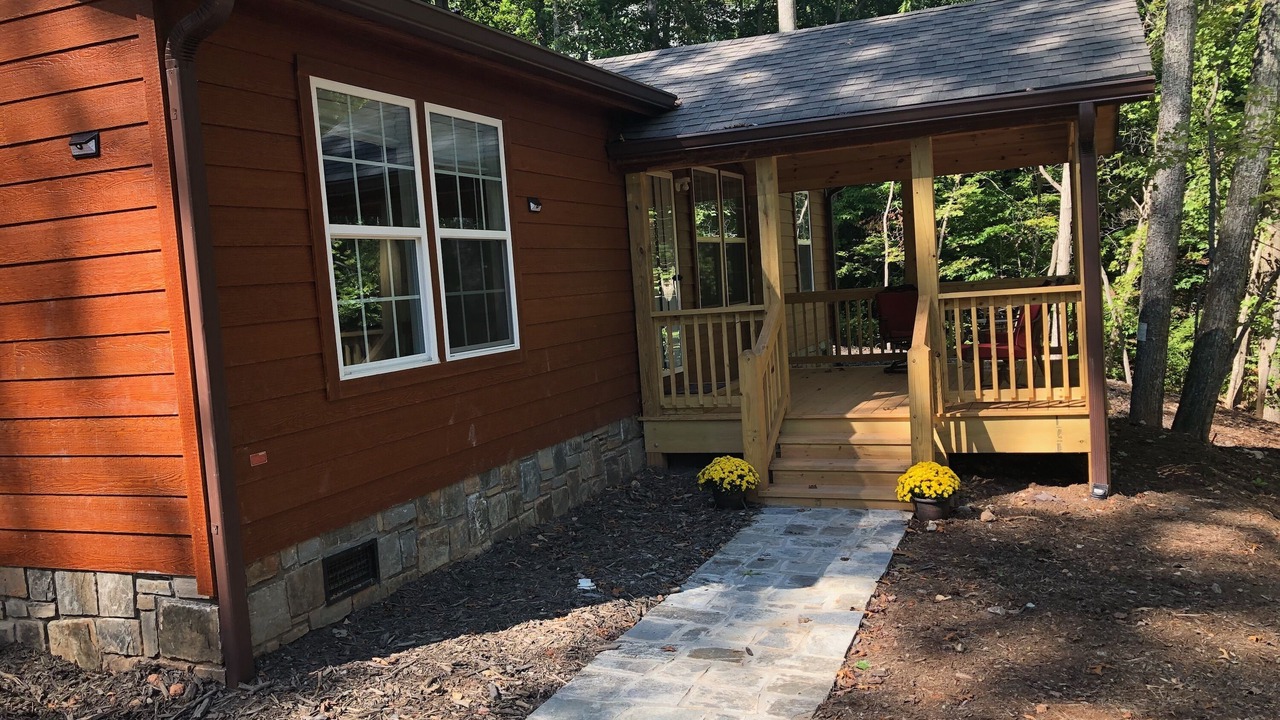 Photo of Patio Balcony in Candler