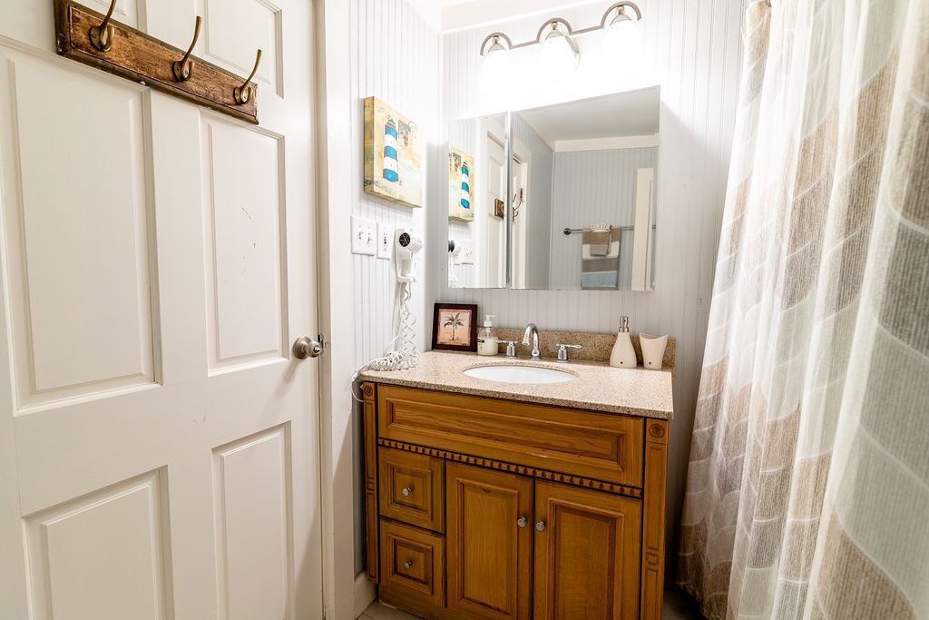 Photo of Bathroom in Dixon Park
