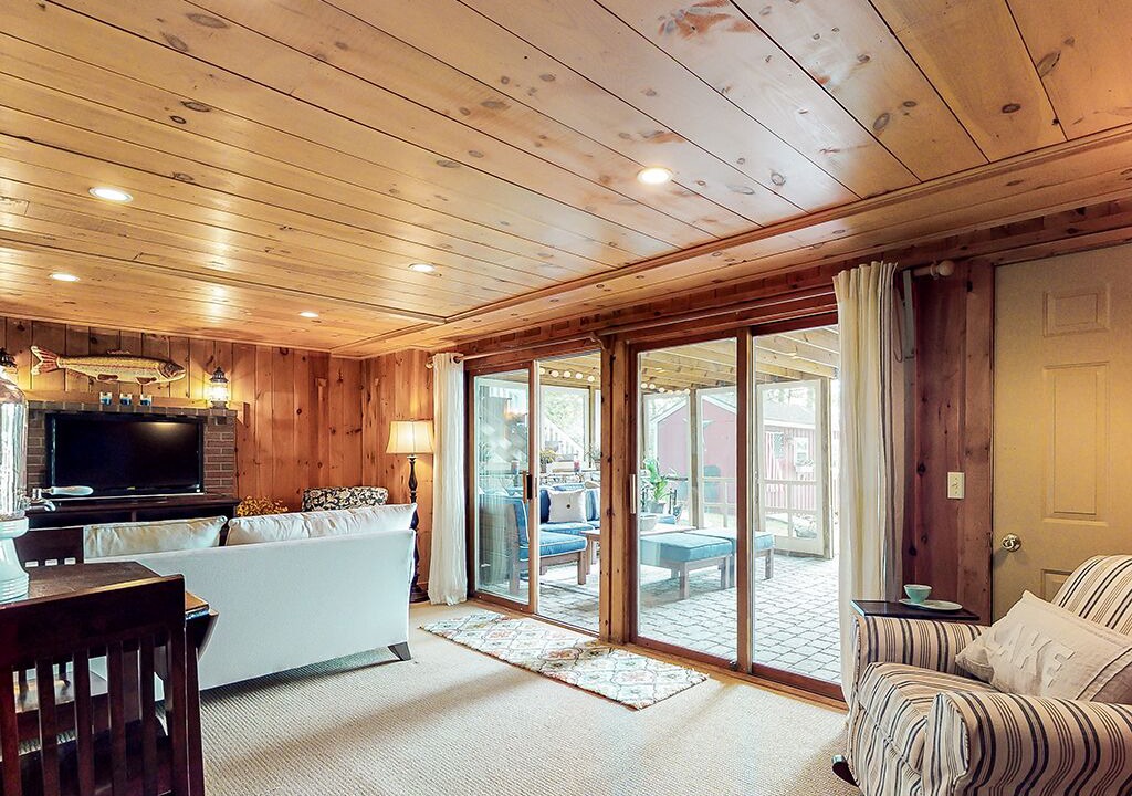 Photo of Others in Raymond