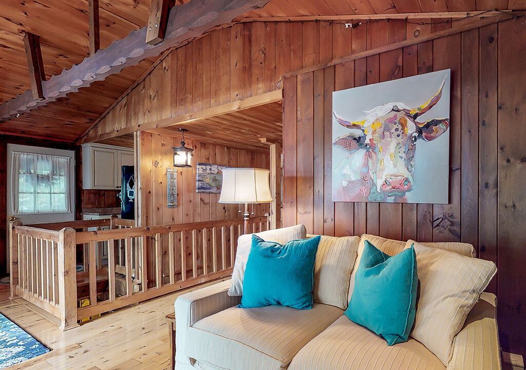 Photo of Livingroom in Raymond