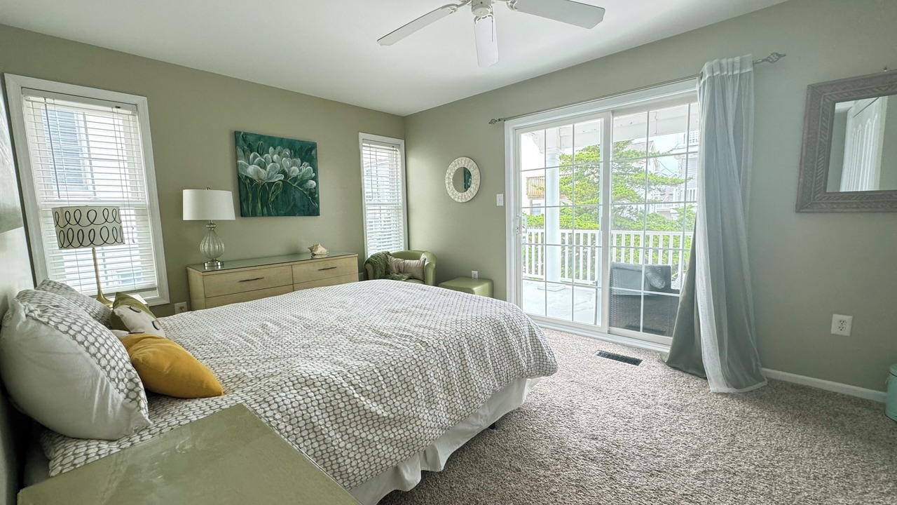 Photo of Bedroom in Townsend's Inlet