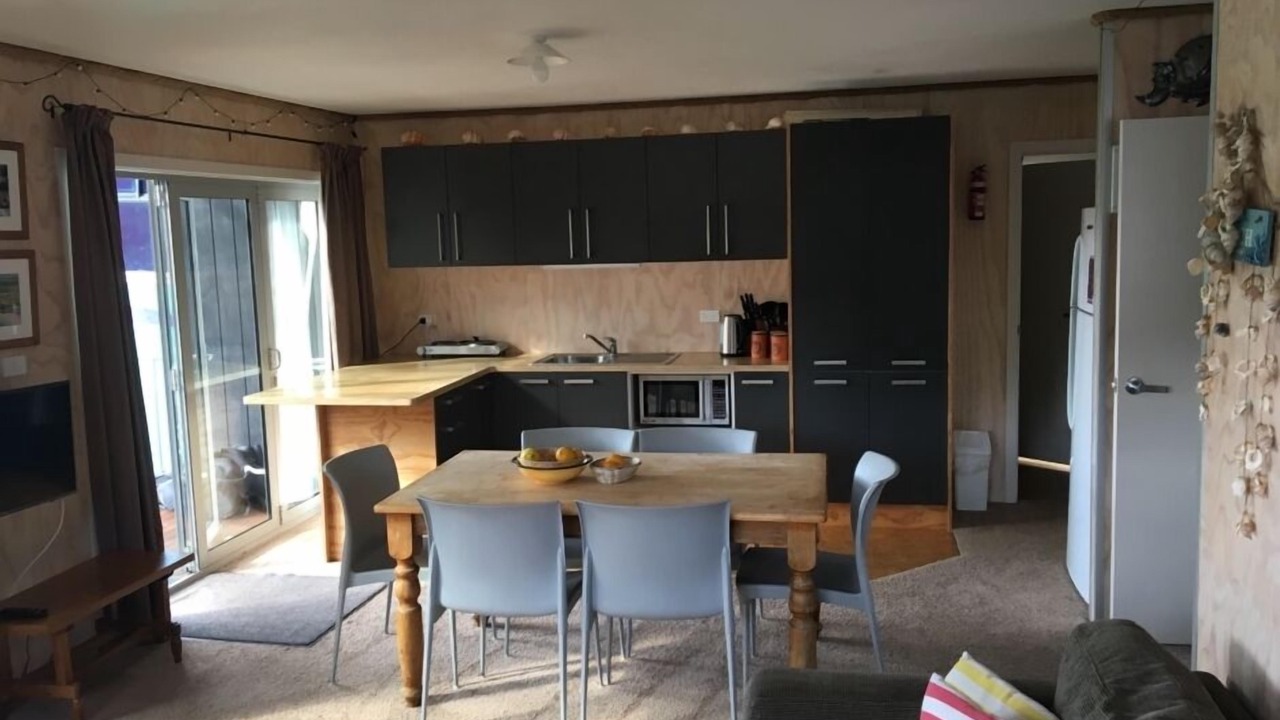 Photo of Others in One Tree Point