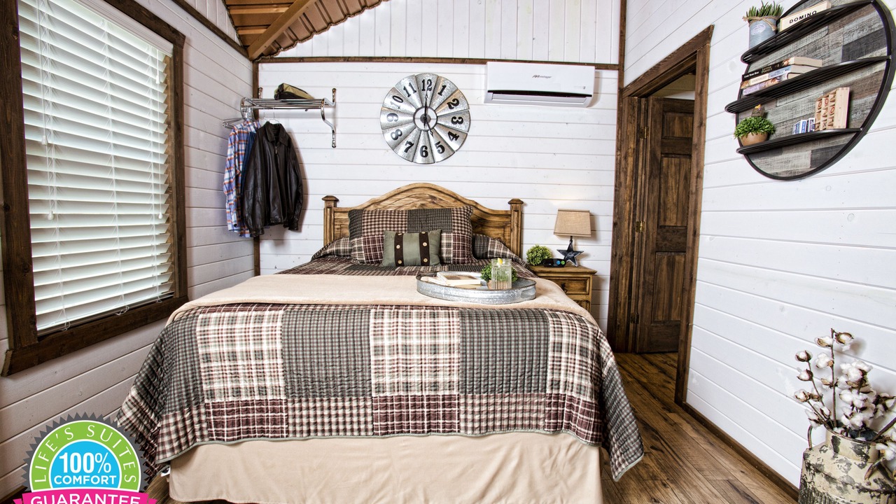 Photo of Bedroom in Hamlin