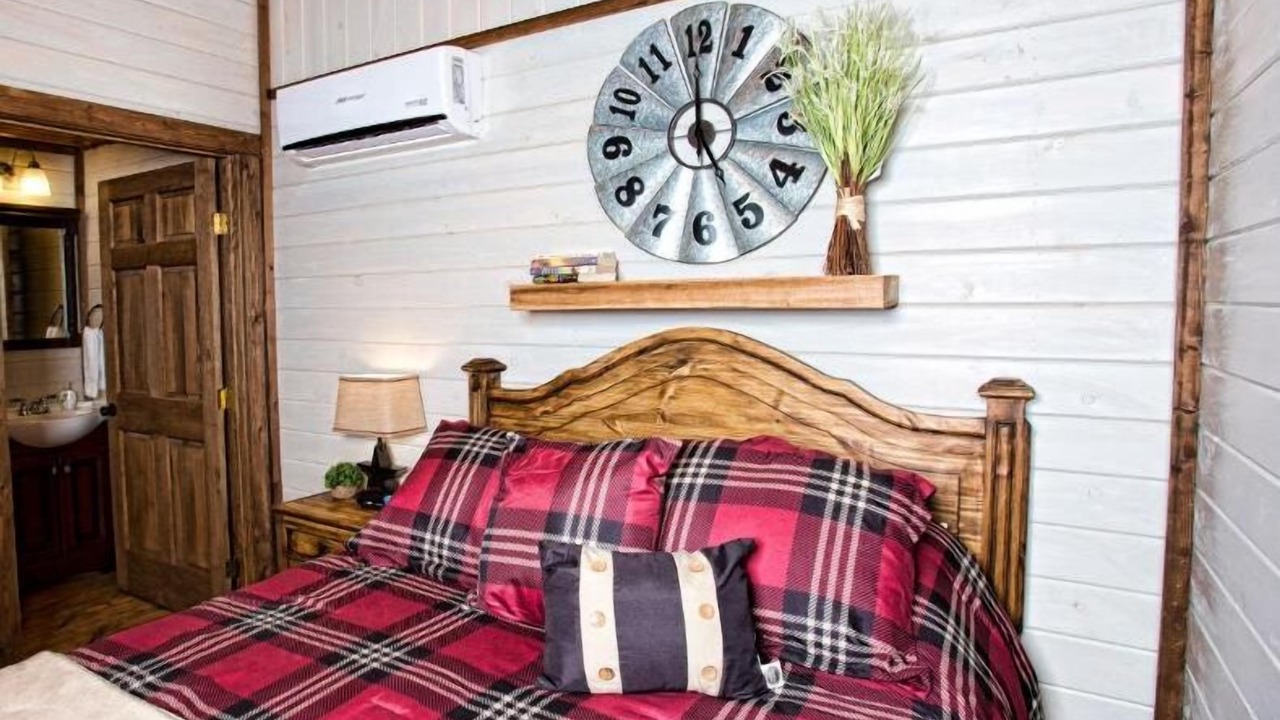 Photo of Bedroom in Hamlin