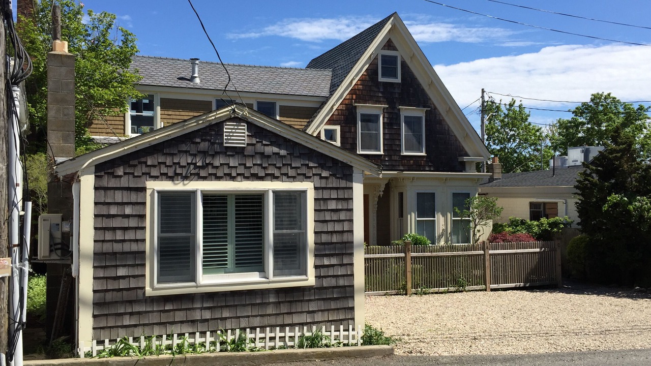 Photo of Outdoor in Commercial Street