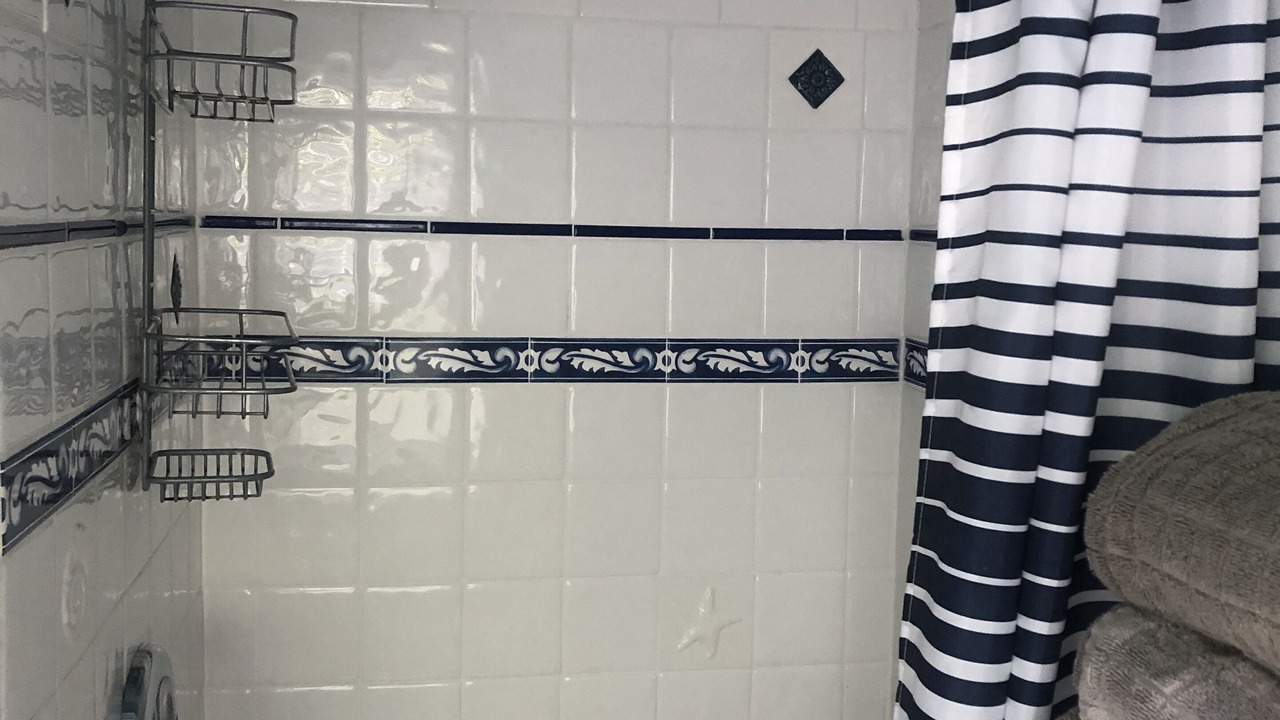 Photo of Bathroom in Commercial Street