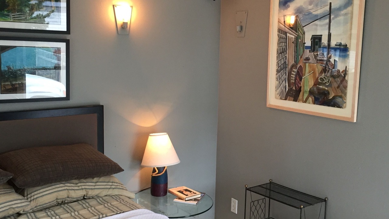 Photo of Bedroom in Commercial Street