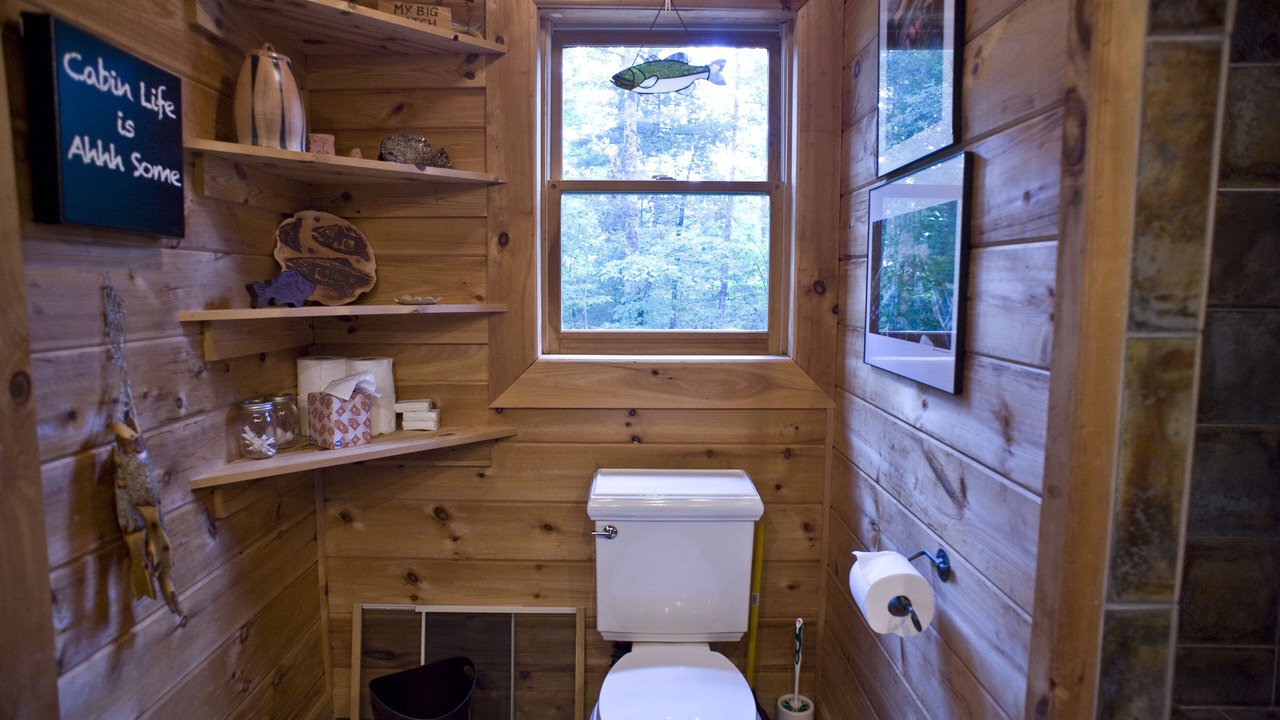 Photo of Bathroom in Suches