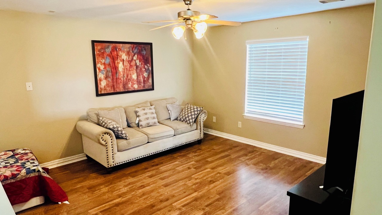 Photo of Livingroom in Missouri City