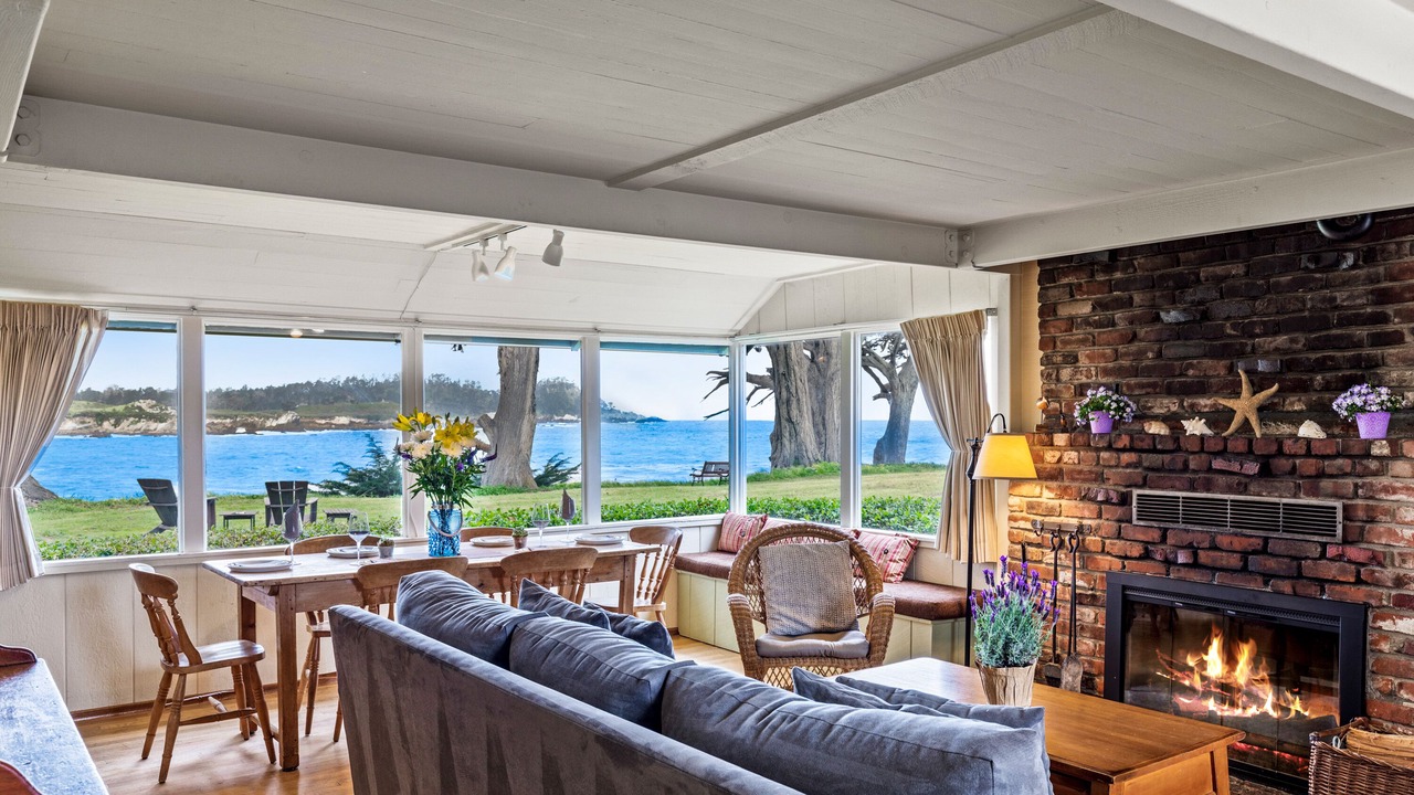 Photo of Livingroom in Carmel