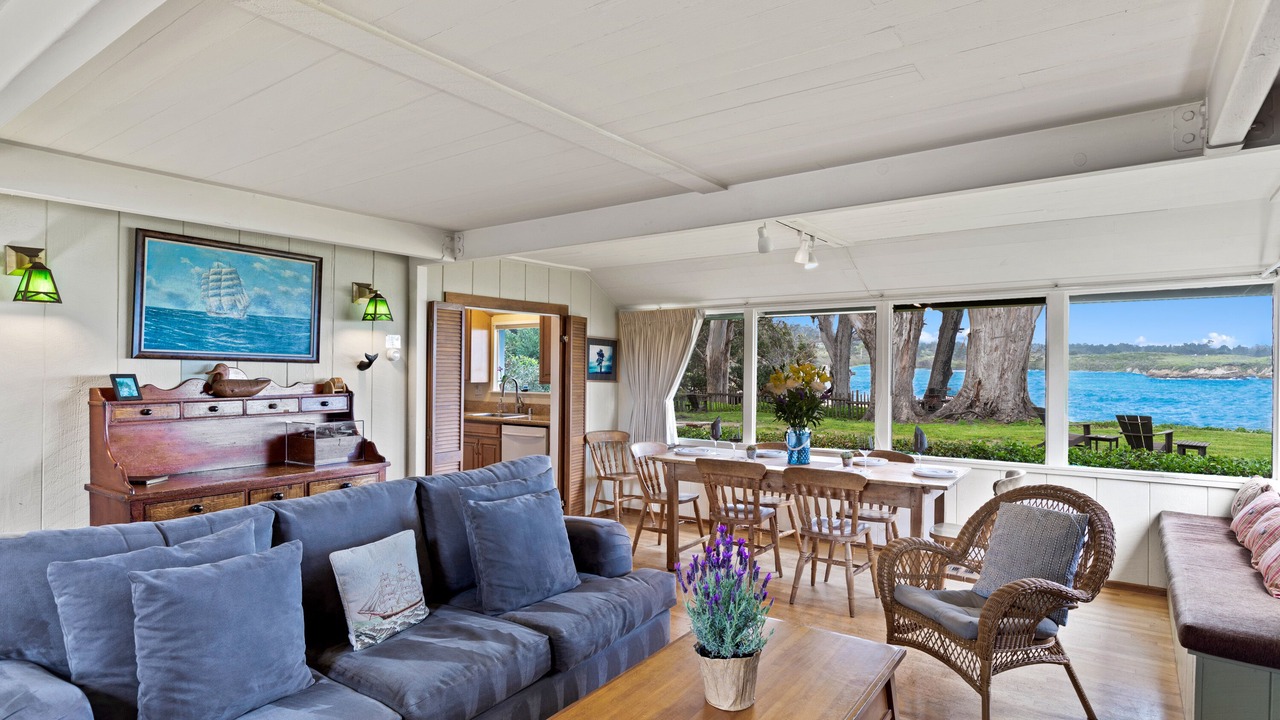 Photo of Livingroom in Carmel