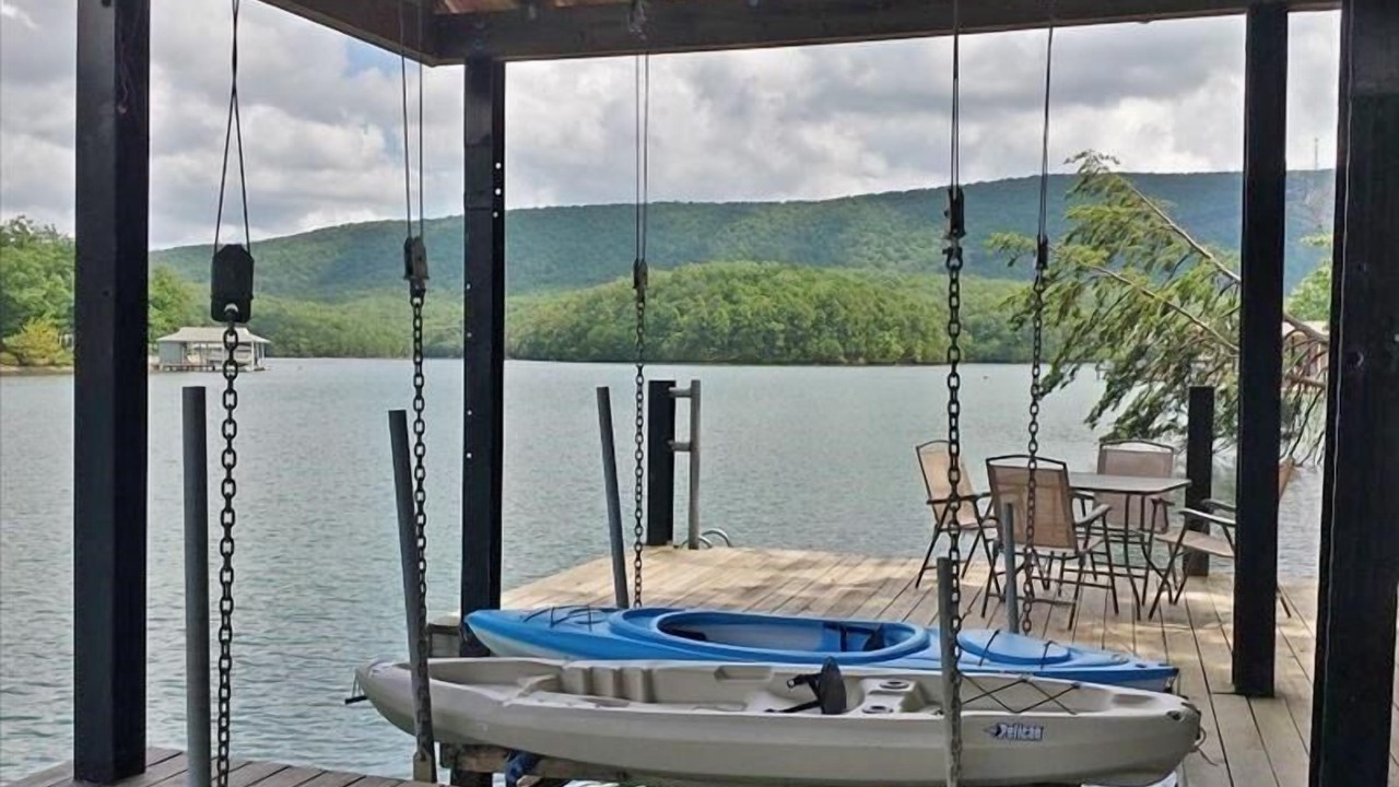 Photo of Outdoor in Huddleston