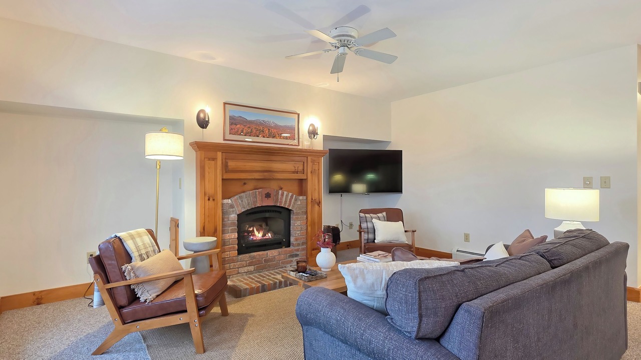 Photo of Livingroom in North Troy