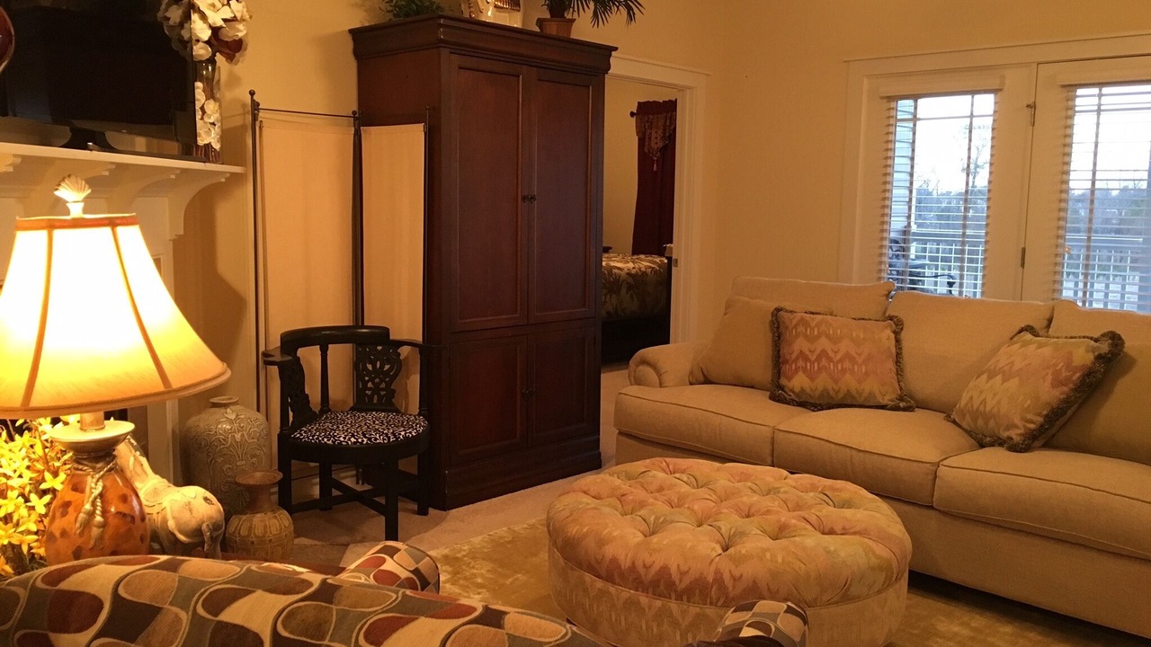Photo of Livingroom in Greenville