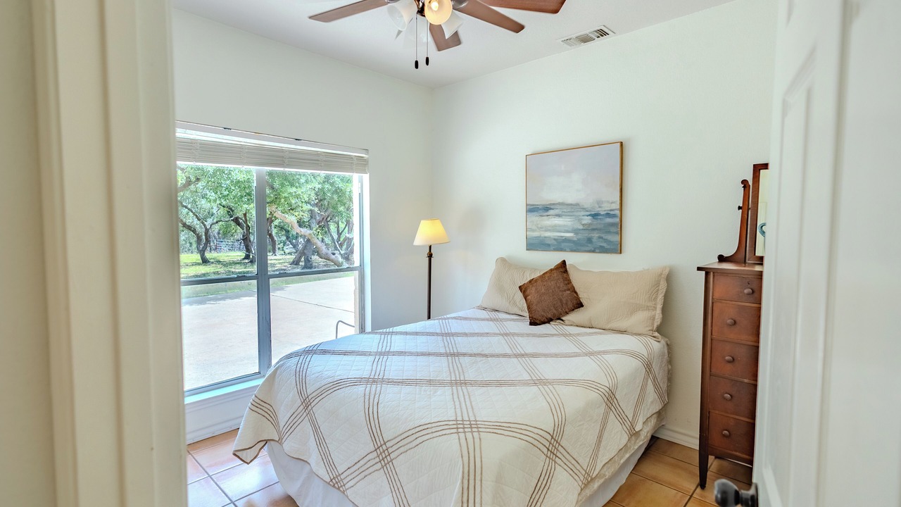 Photo of Bedroom in Canyon Lake