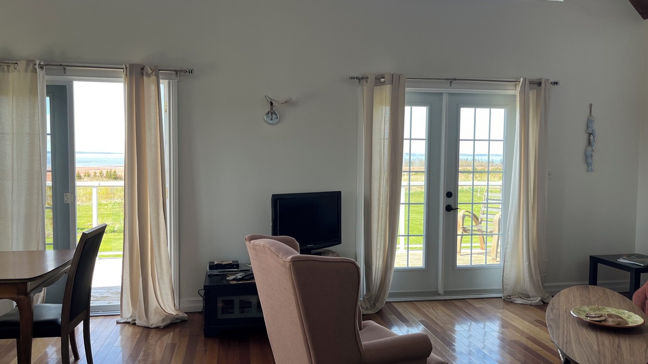 Photo of Livingroom in Point Prim