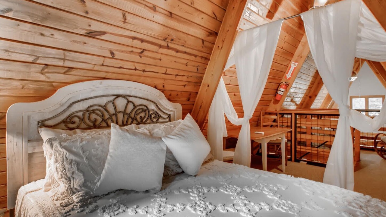 Photo of Bedroom in Chalet Village