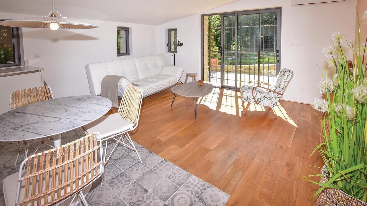 Photo of Bedroom in Malaucene