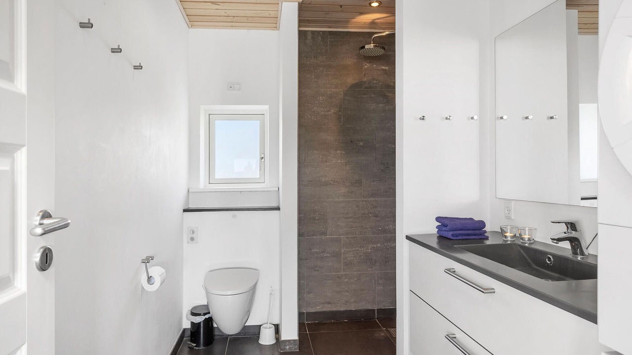 Photo of Bathroom in Spodsbjerg
