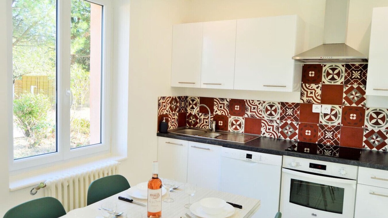 Photo of Kitchen in Peyrole