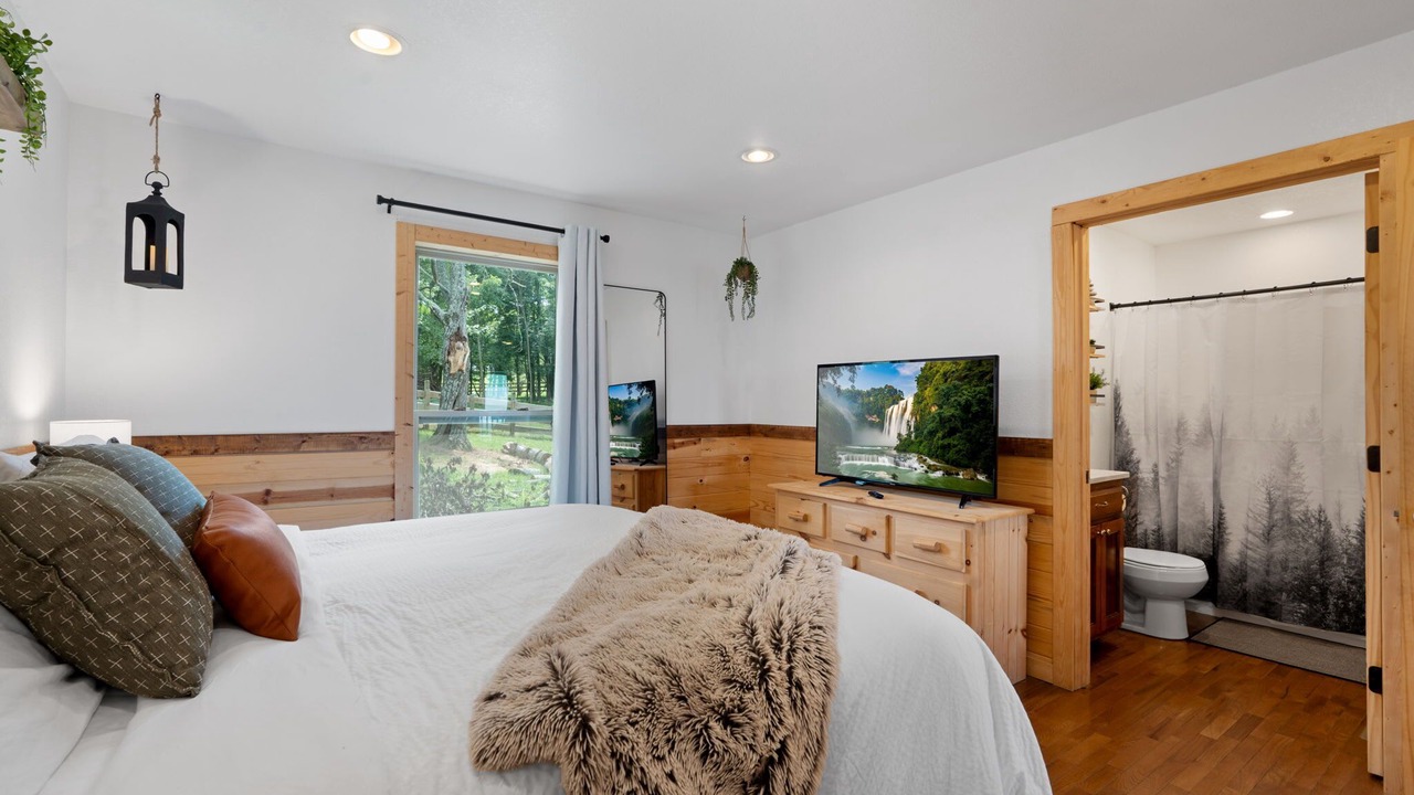 Photo of Bedroom in Bryant