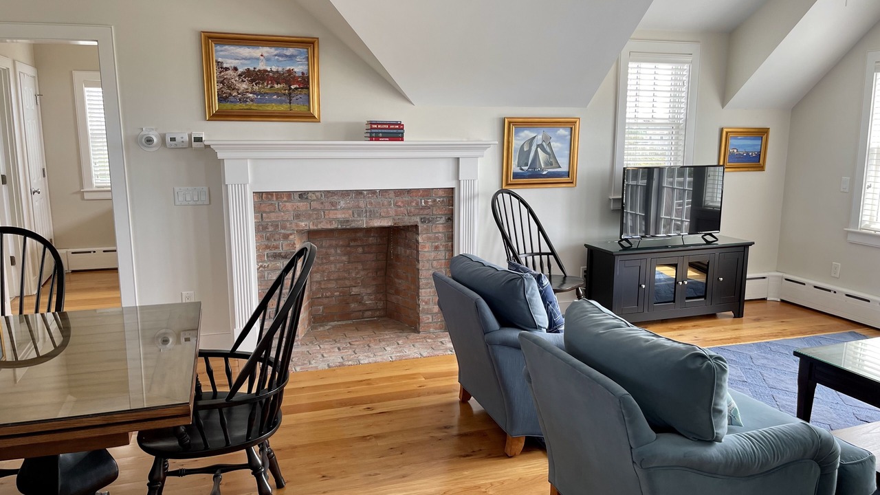 Photo of Livingroom in Tom Nevers