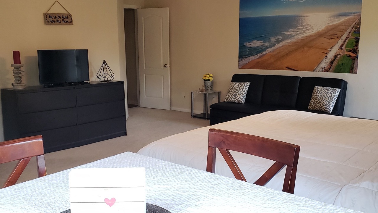 Photo of Bedroom in Deep Creek South