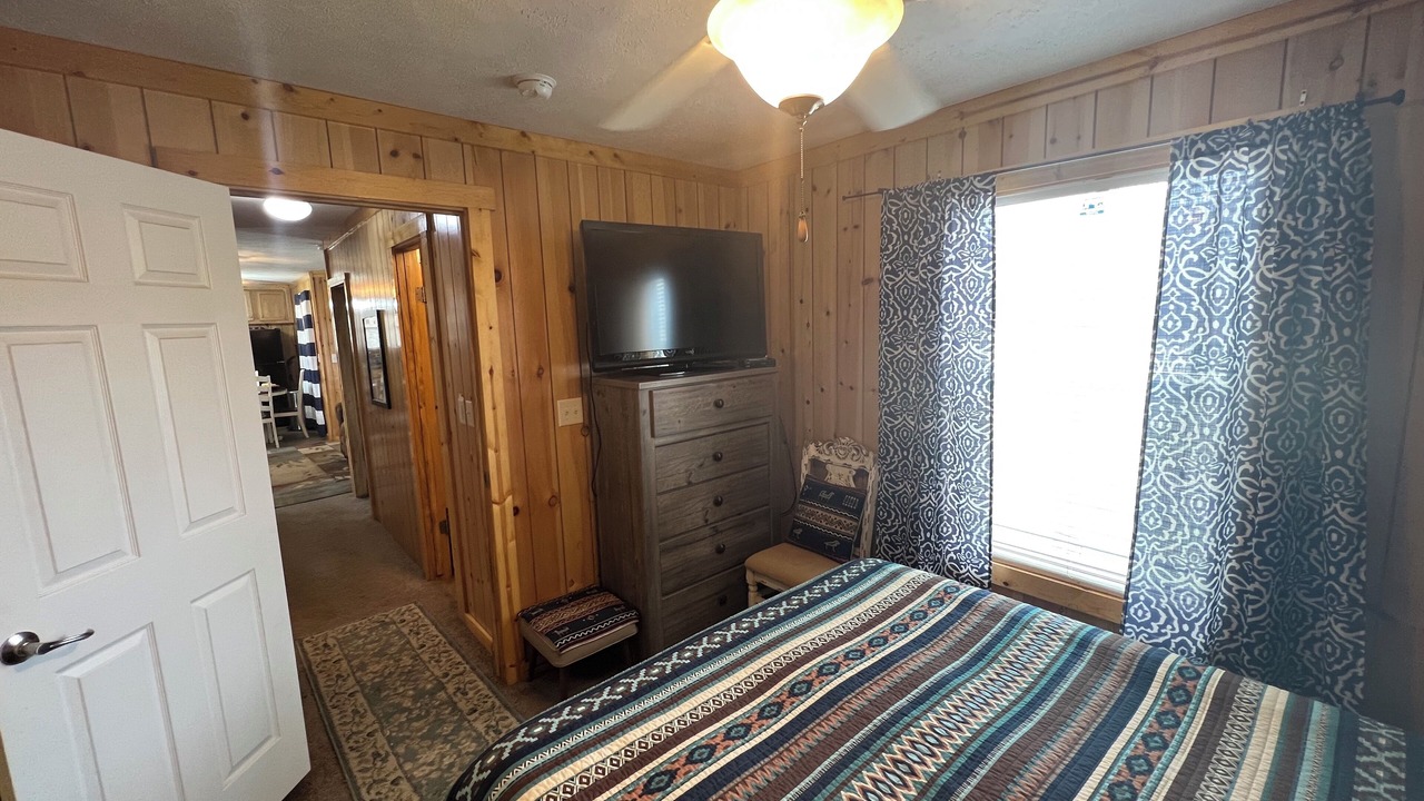 Photo of Bedroom in Ralston