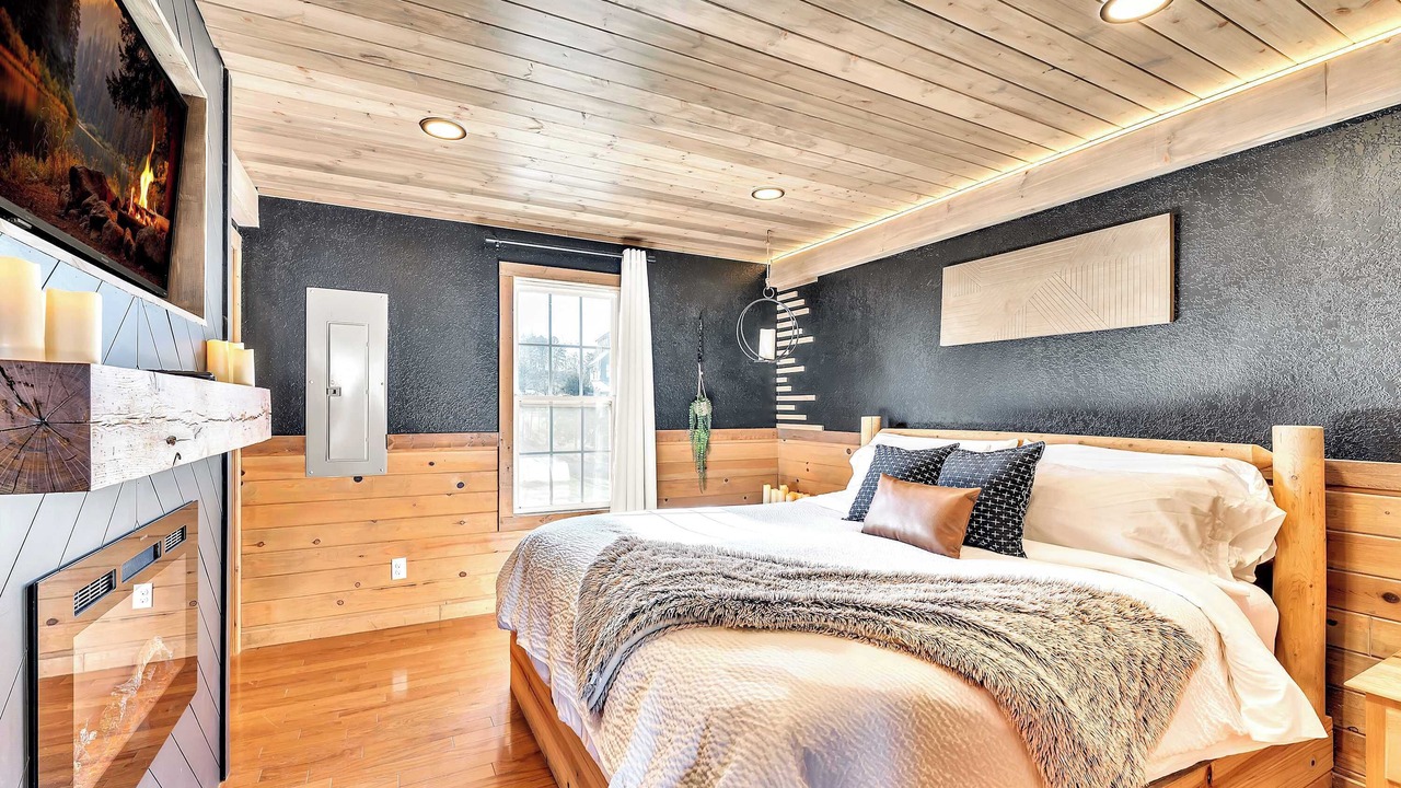 Photo of Bedroom in Bryant