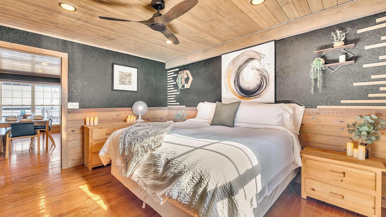 Photo of Bedroom in Bryant
