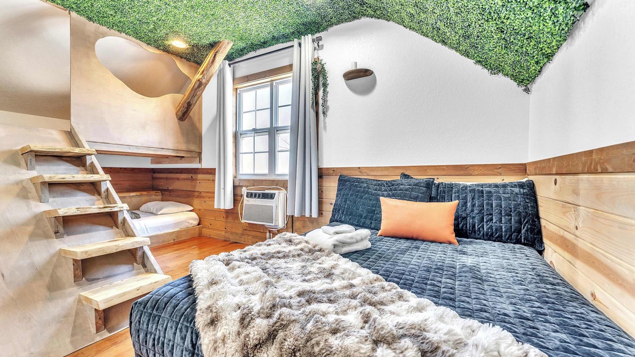 Photo of Bedroom in Bryant
