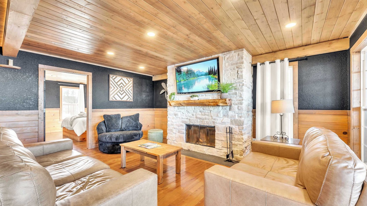 Photo of Livingroom in Bryant