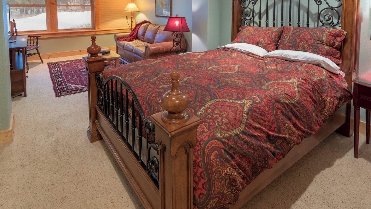 Photo of Bedroom in Baker City